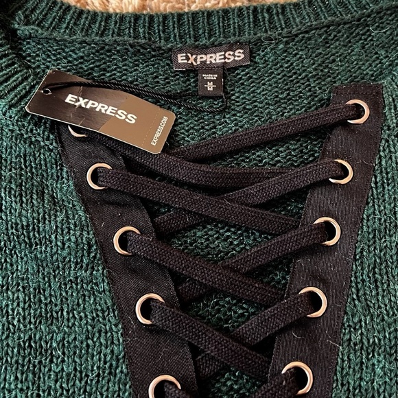 NWT Express Lace Up Deep V Neck Hi Low Green Knit Sweater Pullover Medium - Picture 8 of 9